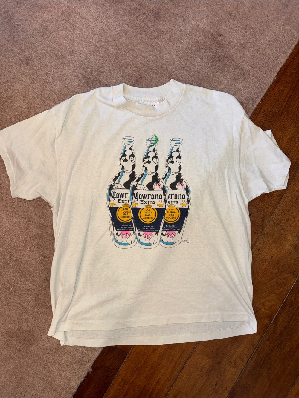 Vintage Cowrona Extra Graphic White Crewneck T-Shirt